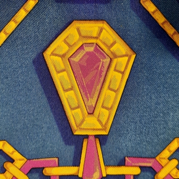 Pristine CARTIER Silk Twill Scarf 90cm Blue Square 35" + Horsebit Scarf Ring - Picture 12 of 12